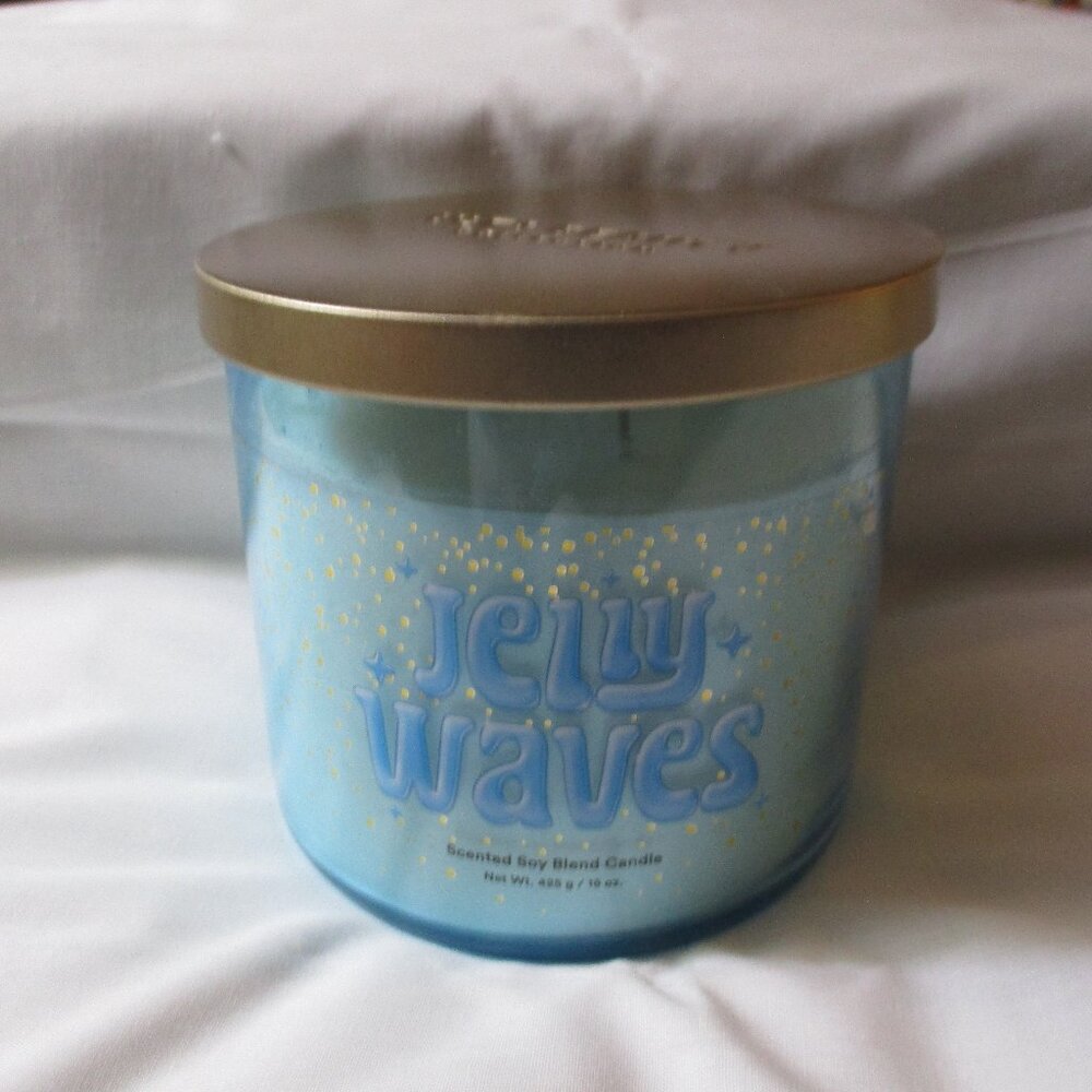 Ulta Beauty Three Wick Soy Candle Jelly Waves 15 oz NEW